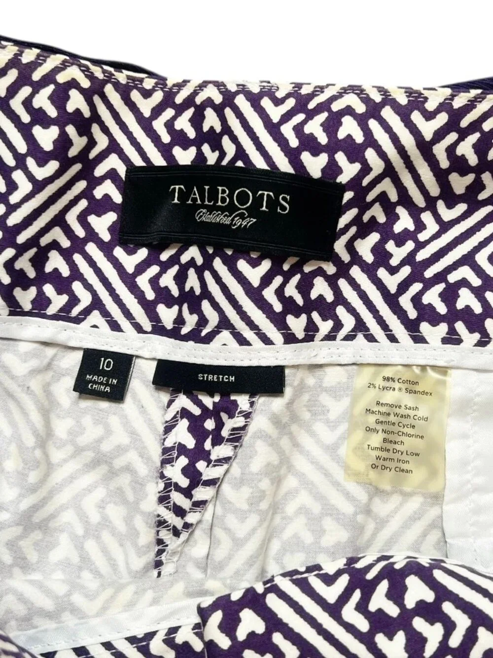 Talbots Pants Womens Size 10 Purple White Geometric Print with Belt Career Wear - Picture 3 of 4